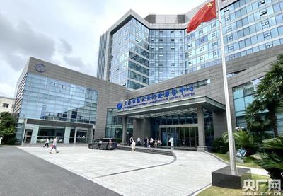 答卷人 | 上海徐匯 以卓越服務(wù)為引擎，持續(xù)提升城區(qū)能級，打造高質(zhì)量發(fā)展典范